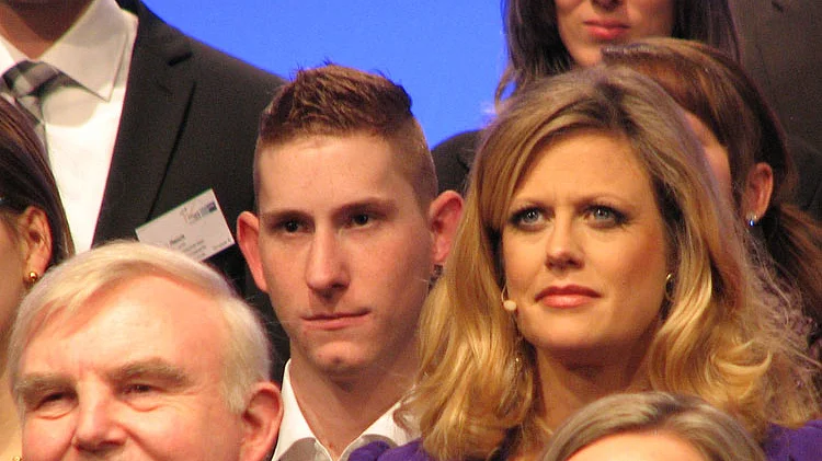 Bundesbester Auszubildender - Kabelfertigungsmechaniker 2012